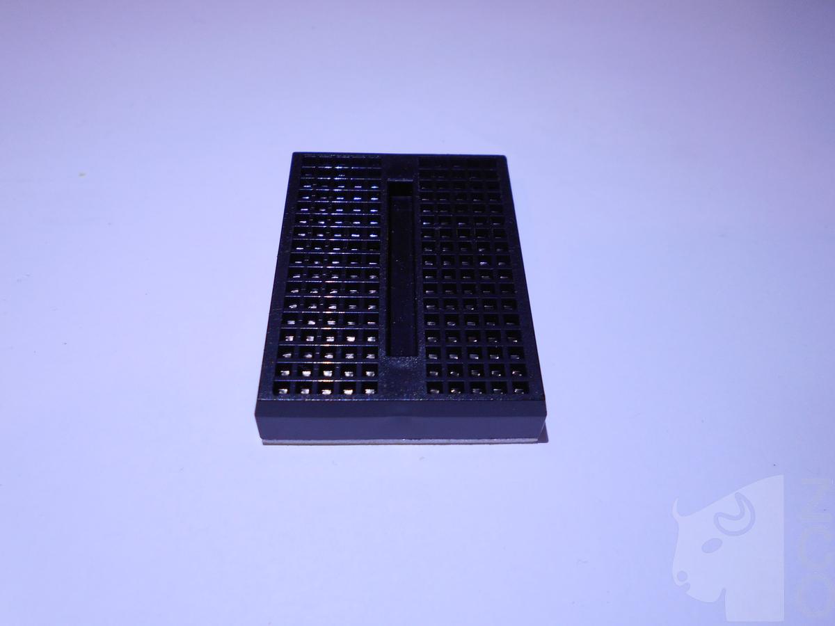Mini-breadboard 17x10 negru poze/Solderless-Mini-Breadboard-size-3-5x4-5cm-Black-DSCN2877.JPG