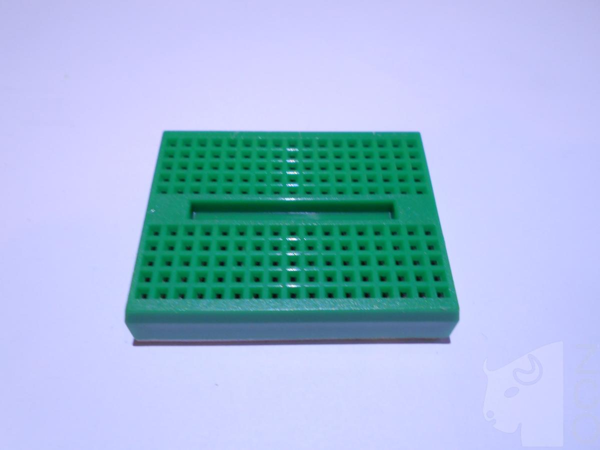 Mini-breadboard 17x10 verde poze/Solderless-Mini-Breadboard-size-3-5x4-5cm-Green-DSCN2852.JPG